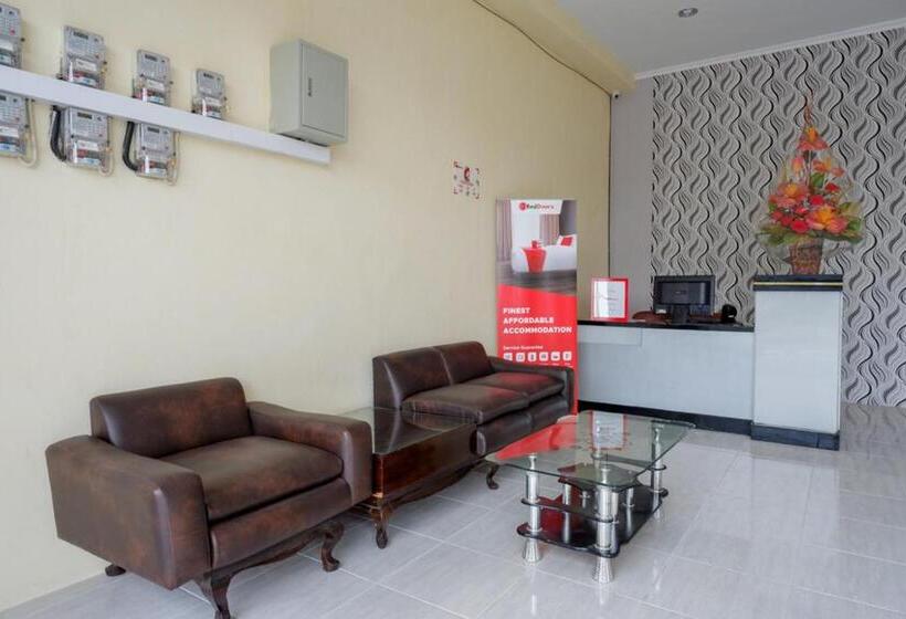 بنسيون Reddoorz Near Graha Saba Buana Solo