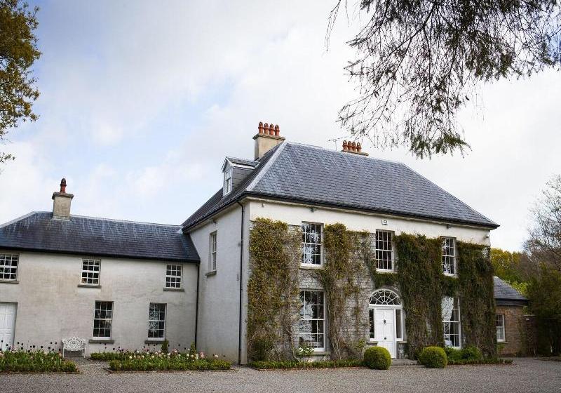 مبيت وإفطار Clonganny House