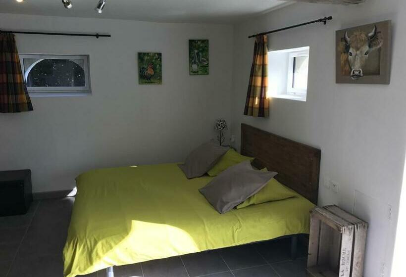 تختخواب و صبحانه La Petite Ferme