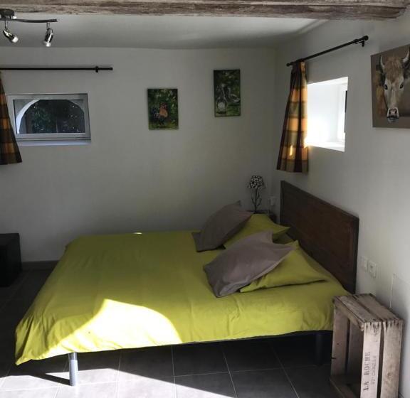 تختخواب و صبحانه La Petite Ferme