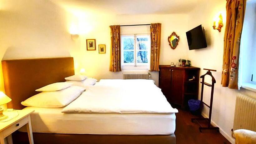 ベッドアンドブレックファースト Landsitz Oberhof Petit Hôtel