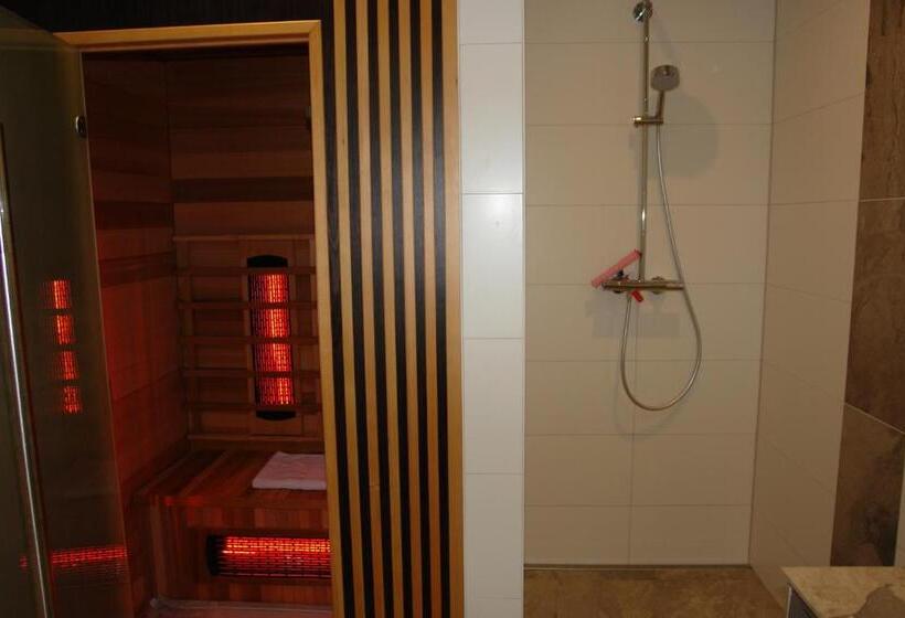 住宿加早餐  Lyklamastate