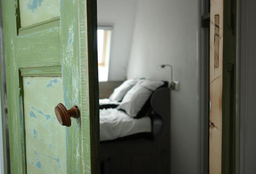 住宿加早餐  Lyklamastate