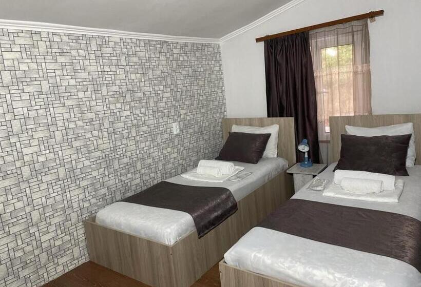 هتل Byurakan Guesthouse & Cottage