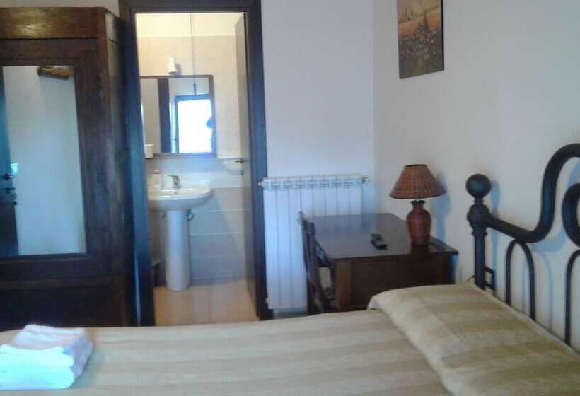 فندق ريفى Agriturismo Le Acacie