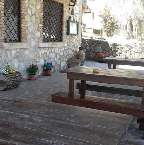 فندق ريفى Agriturismo Le Acacie