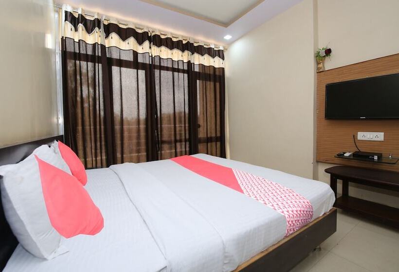 ホテル Shree Uttam Palace Katni