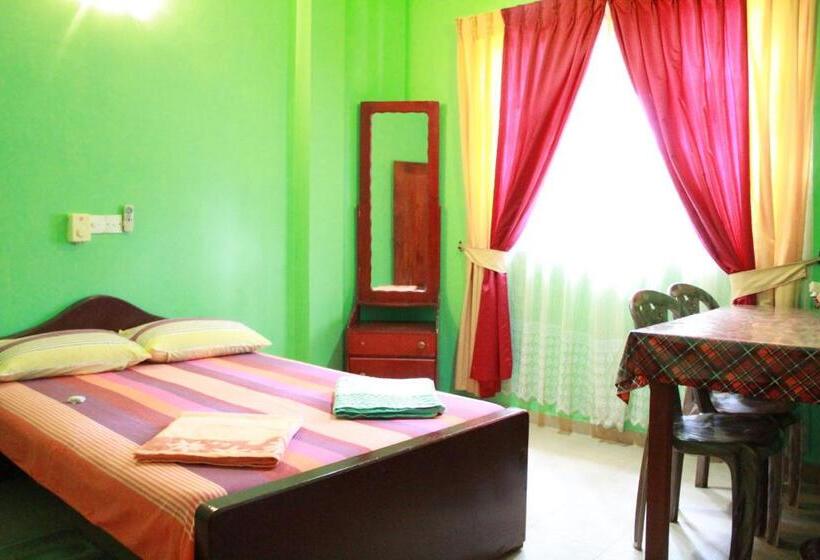 Отель Wijaya Tourist Inn