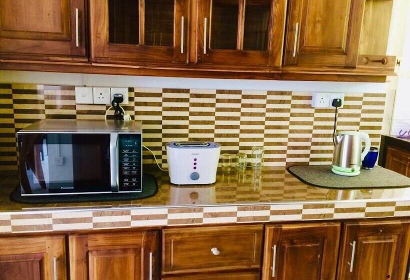 פנסיון Ceylon Saradiel Home Stay