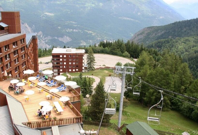 استراحتگاه Odésia Vacances Village Les Karellis
