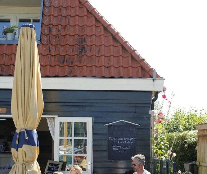 渡假胜地  Recreatiebedrijf De Koevoet