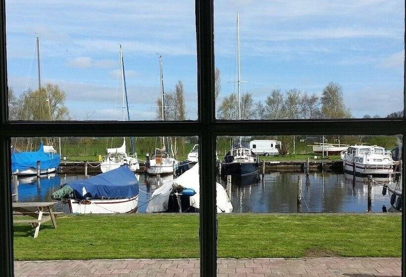 渡假胜地  Recreatiebedrijf De Koevoet