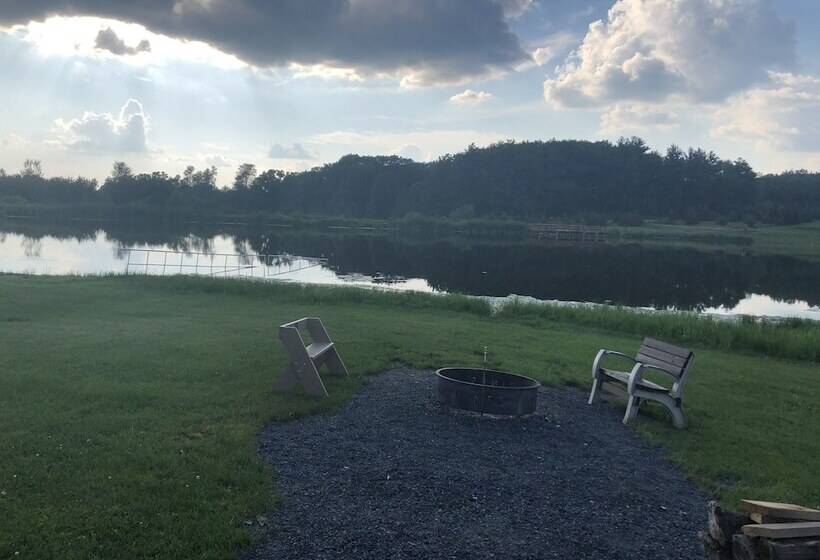 Sunset Pines Resort