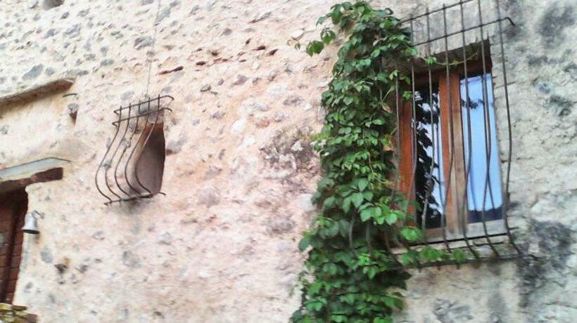 مبيت وإفطار Castello Girasole
