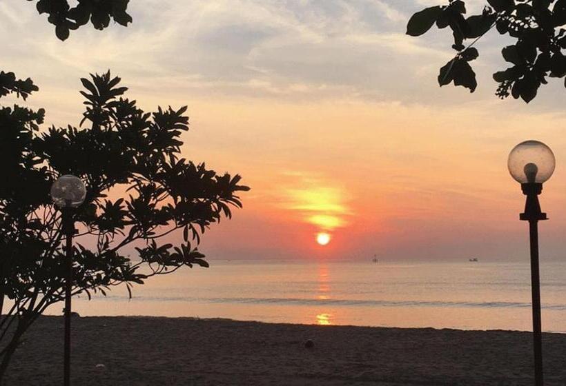 בית מלון כפרי Ban Krut Resort