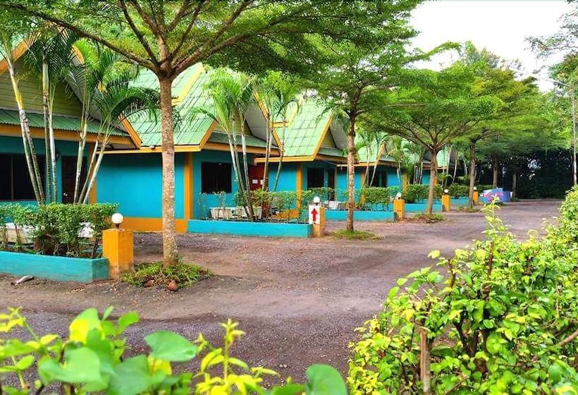 בית מלון כפרי Somjainuk Resort 1