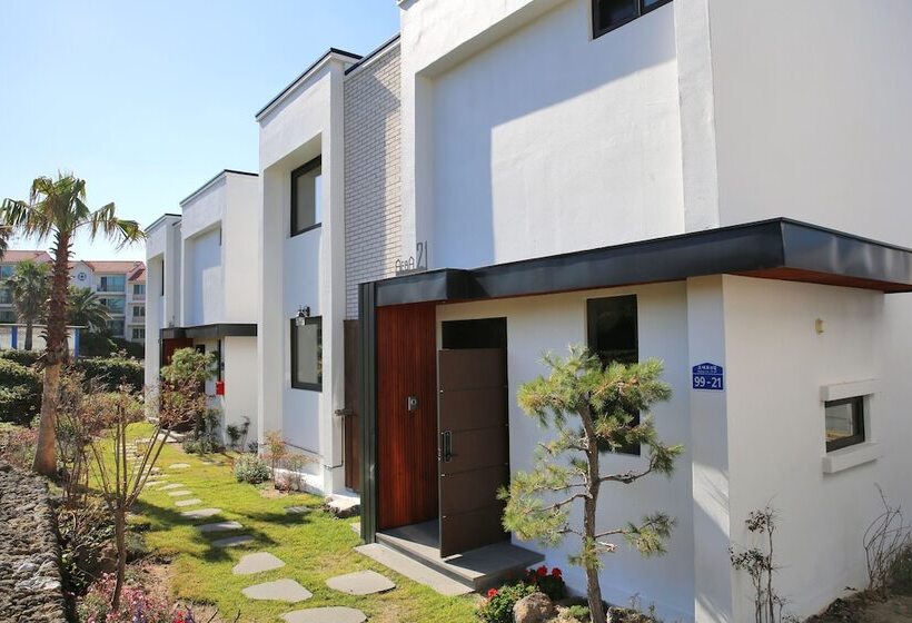 בית מלון כפרי Aewol Bada Town House