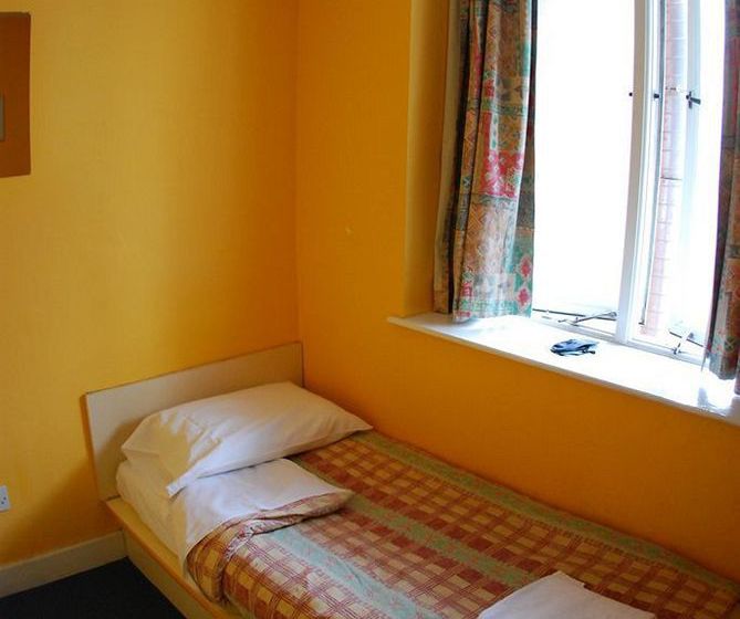 Avalon House Hostel