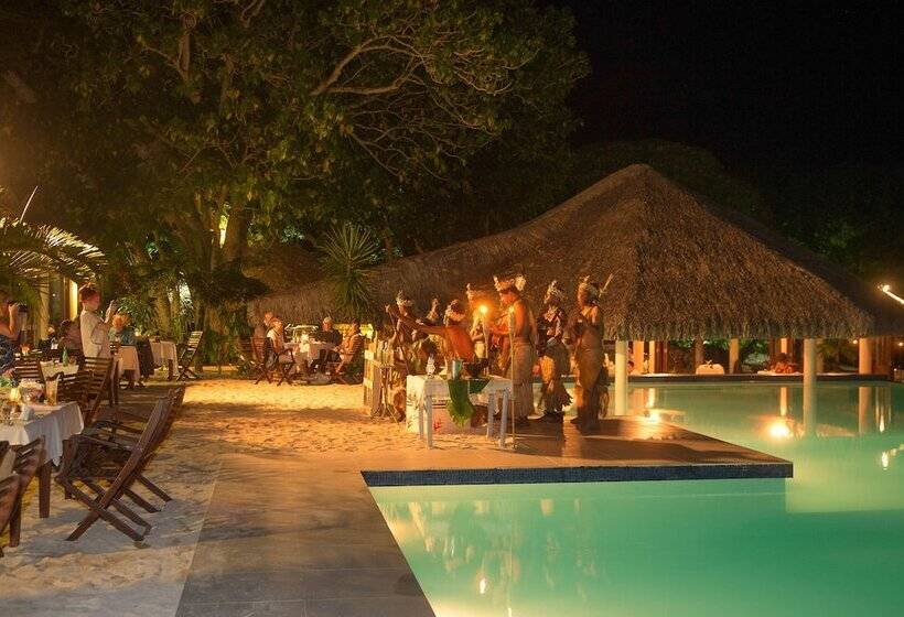 هتل Breakas Beach Resort