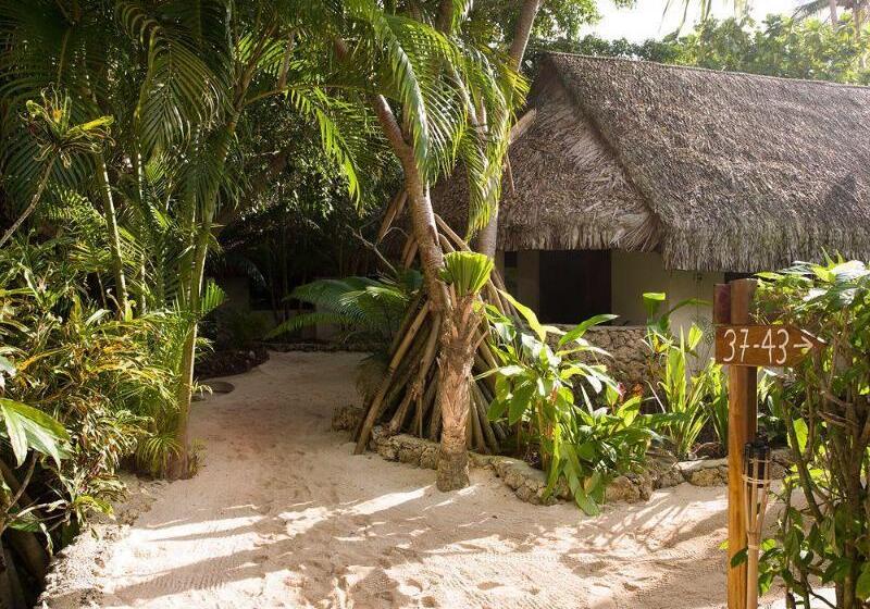 هتل Breakas Beach Resort