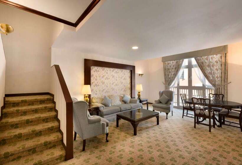 هتل Hawthorn Suites By Wyndham Al Khobar