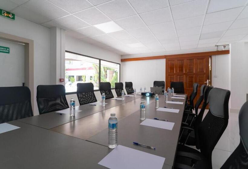 هتل Ibis Styles Cayenne Centre Amazonia