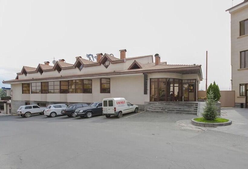 هتل Olympia Garden