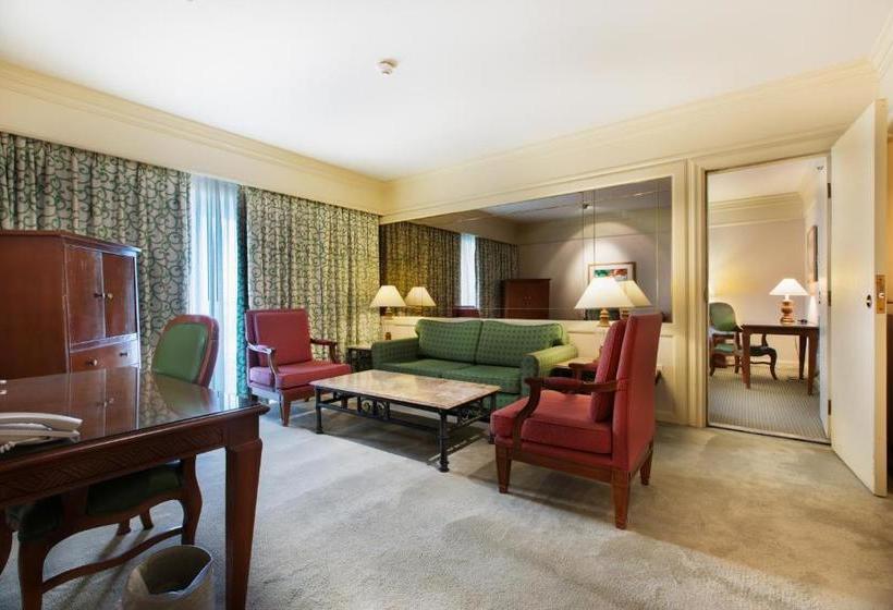 هتل Pacific Star Resort And Spa