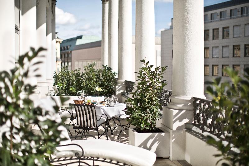 هتل Palais Coburg