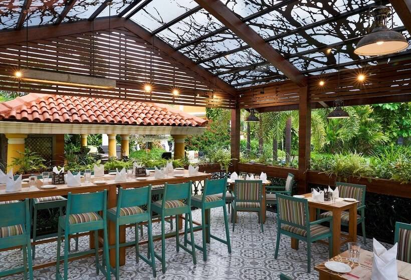 هتل Park Inn By Radisson Goa Candolim
