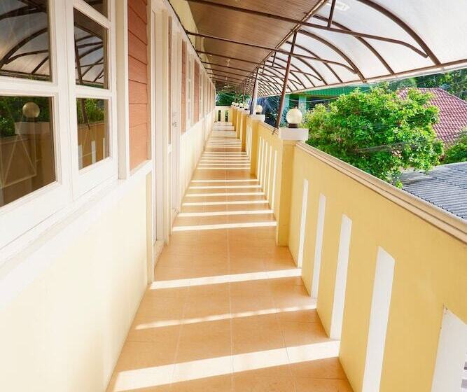 בית מלון כפרי Bangtao Corner