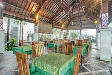 هتل Oyo 3835 Spice Paradise  And Restaurant