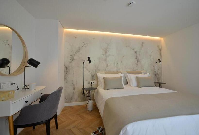 Plaza Mina Suites   Adults Recommended By Luxury Suites Cadiz