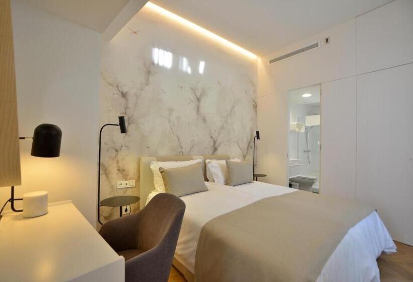Plaza Mina Suites   Adults Recommended By Luxury Suites Cadiz