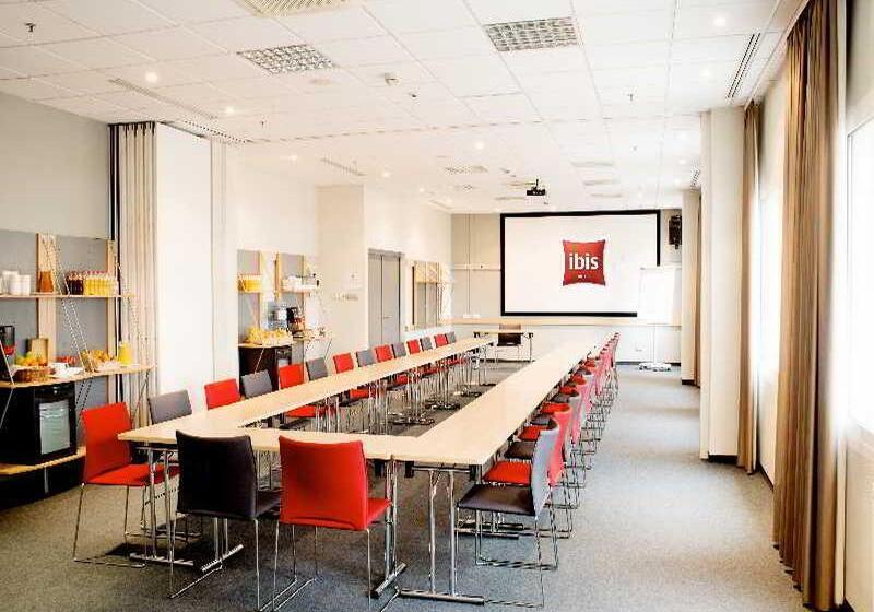 هتل Ibis Warszawa Stare Miasto