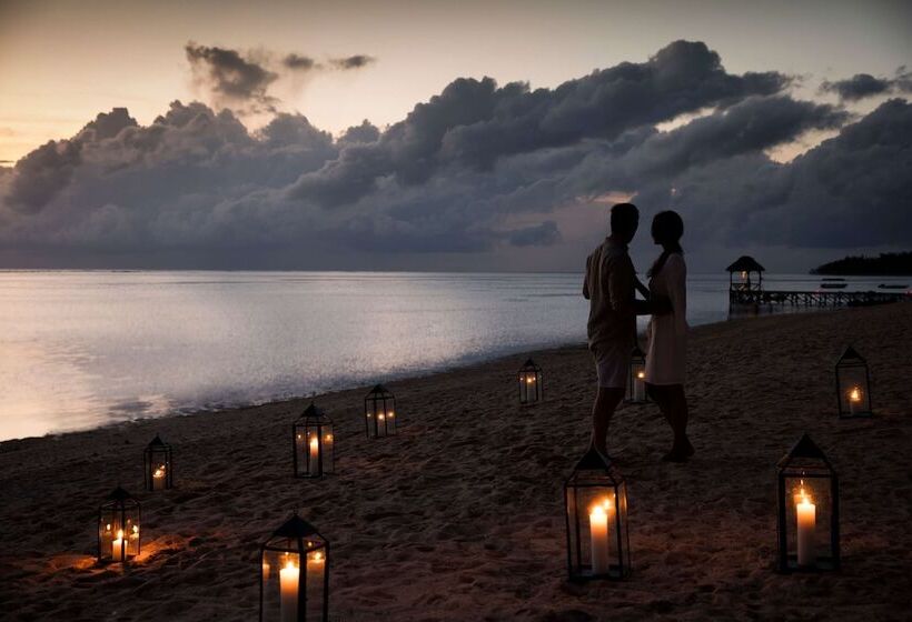 Hotel Outrigger Mauritius Beach Resort