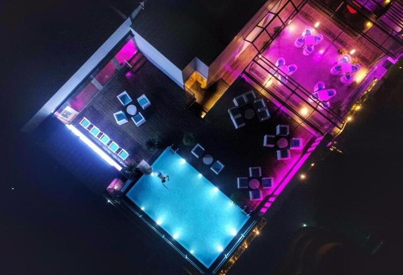 בית מלון כפרי Quality Inn Sabari