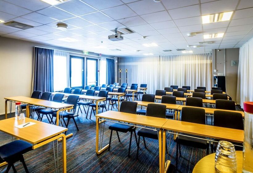 هتل Scandic Gavle Vast