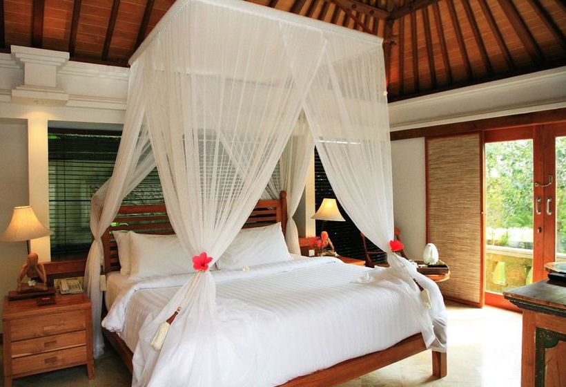 هتل Sekar Nusa Resort