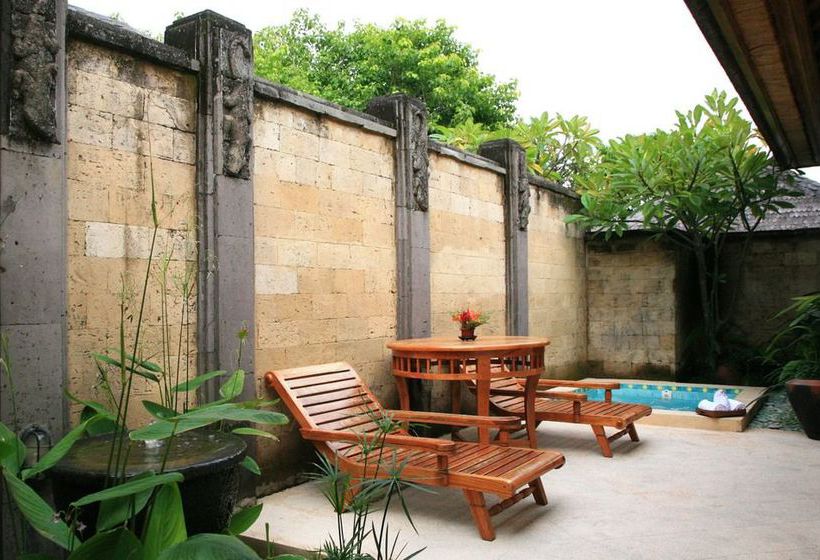 هتل Sekar Nusa Resort