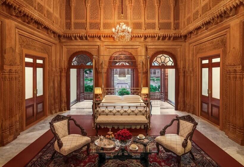 فندق The Laxmi Niwas Palace