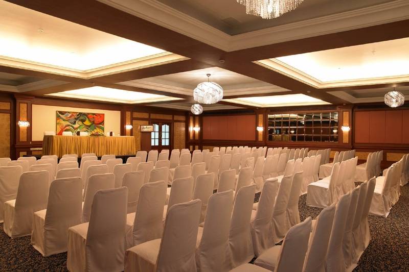 هتل The Zuri White Sands, Goa Resort & Casino