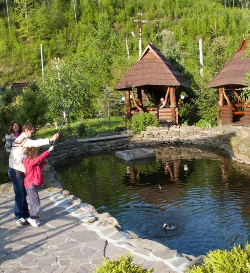 ユースホステル Smerekovyi Dvir