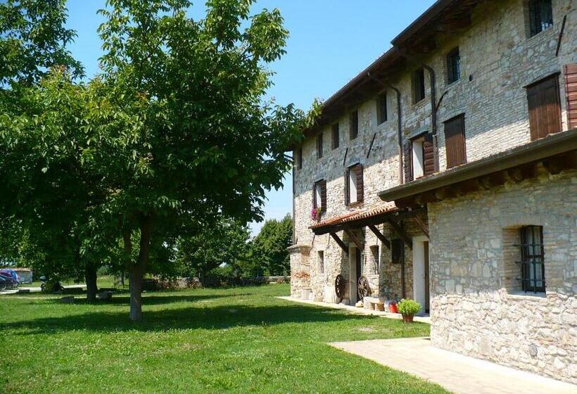 هتل Villa Asiola
