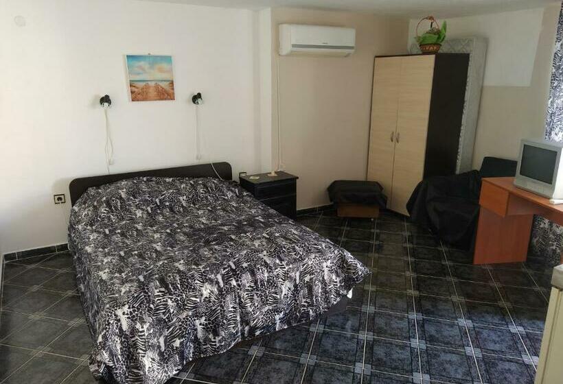 پانسیون Eli Guest House