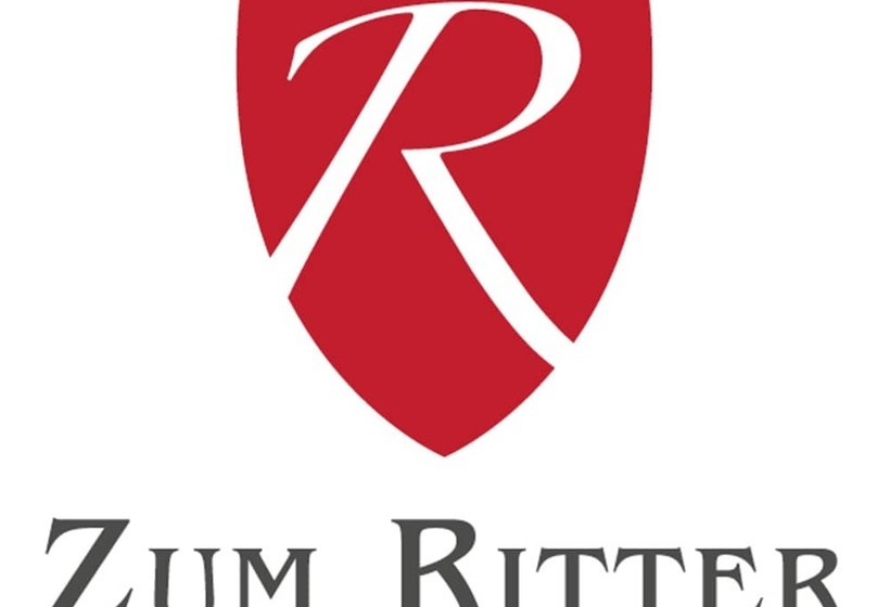 بنسيون Gasthof Zum Ritter   A Cozy Historical Landmark