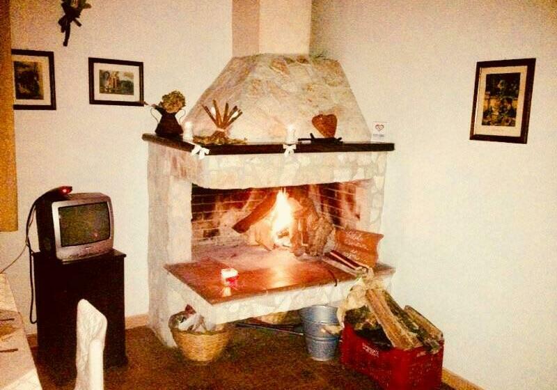 مبيت وإفطار Agriturismo Nuova Fattoria