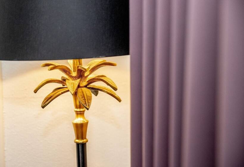 تختخواب و صبحانه Godstedlund