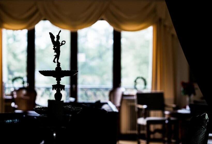 مبيت وإفطار Wedevågs Herrgård