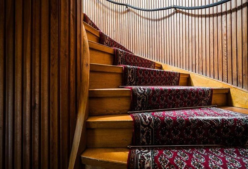 مبيت وإفطار Wedevågs Herrgård